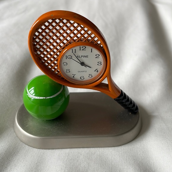 Tennis racquet clock - Picture 1 of 6